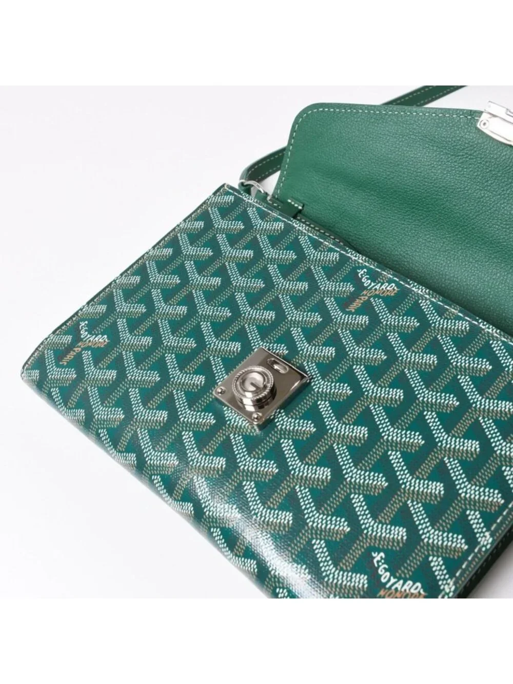 Goyard Chypre Sheepskin Pouch Wallet Shoulder Bag Green